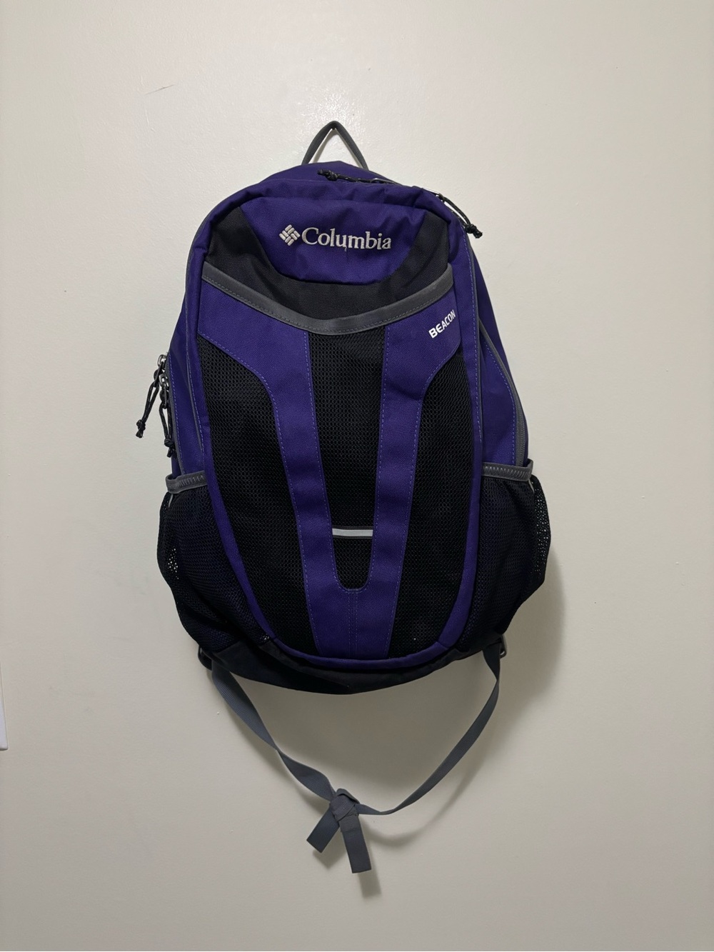 Vintage Columbia Beacon 24L Purple & Black Daypack Backpack